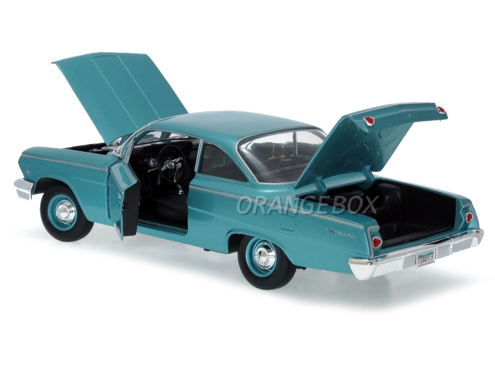 SKADAD FÖRPACKNING - 1962 Chevrolet Bel Air - Turkos - Maisto - 1:18